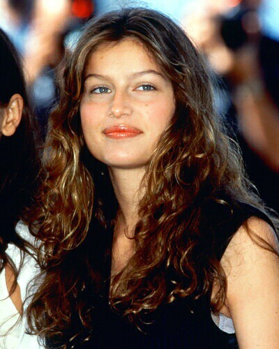 casta-laetitia-photo-xl-laetitia-casta-6208382.jpg