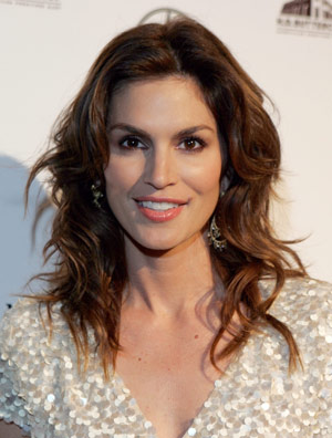 Cindy_Crawford+Mar_2005.jpg